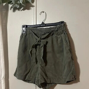 H&M High Waist Paper Bag Shorts Olive Green